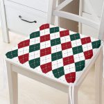 Beyaz Zemin Üzerinde Bordo Ve Yeşil Ekose Desenli Dijital Baskılı Modern Fermuarlı Sandalye Minderi Realhomes