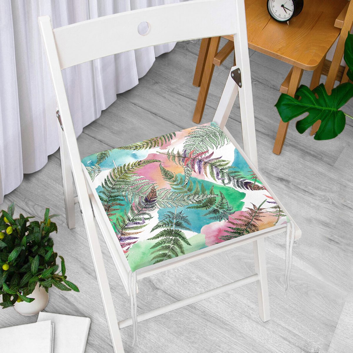 Beyaz Zeminde Renkli Soyut Çizimli Yaprak Desenli Dijital Baskılı Modern Fermuarlı Sandalye Minderi Realhomes