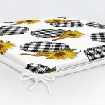 Beyaz Zemin Üzerinde Ekose Desenli Bal Kabağı Motifli Dijital Baskılı Modern Fermuarlı Sandalye Minderi Realhomes