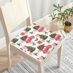 - Frm-8668-Beyaz-Zemin-Uzerinde-Yilbasi-Desenli-Kirmizi-Vosvos-Dijital-Baskili-Modern-Fermuarli-Sandalye-Minderi-2 - Realhomes Beyaz Zemin Üzerinde Yılbaşı Desenli Kırmızı Vosvos Dijital Baskılı Modern Fermuarlı Sandalye Minderi Realhomes