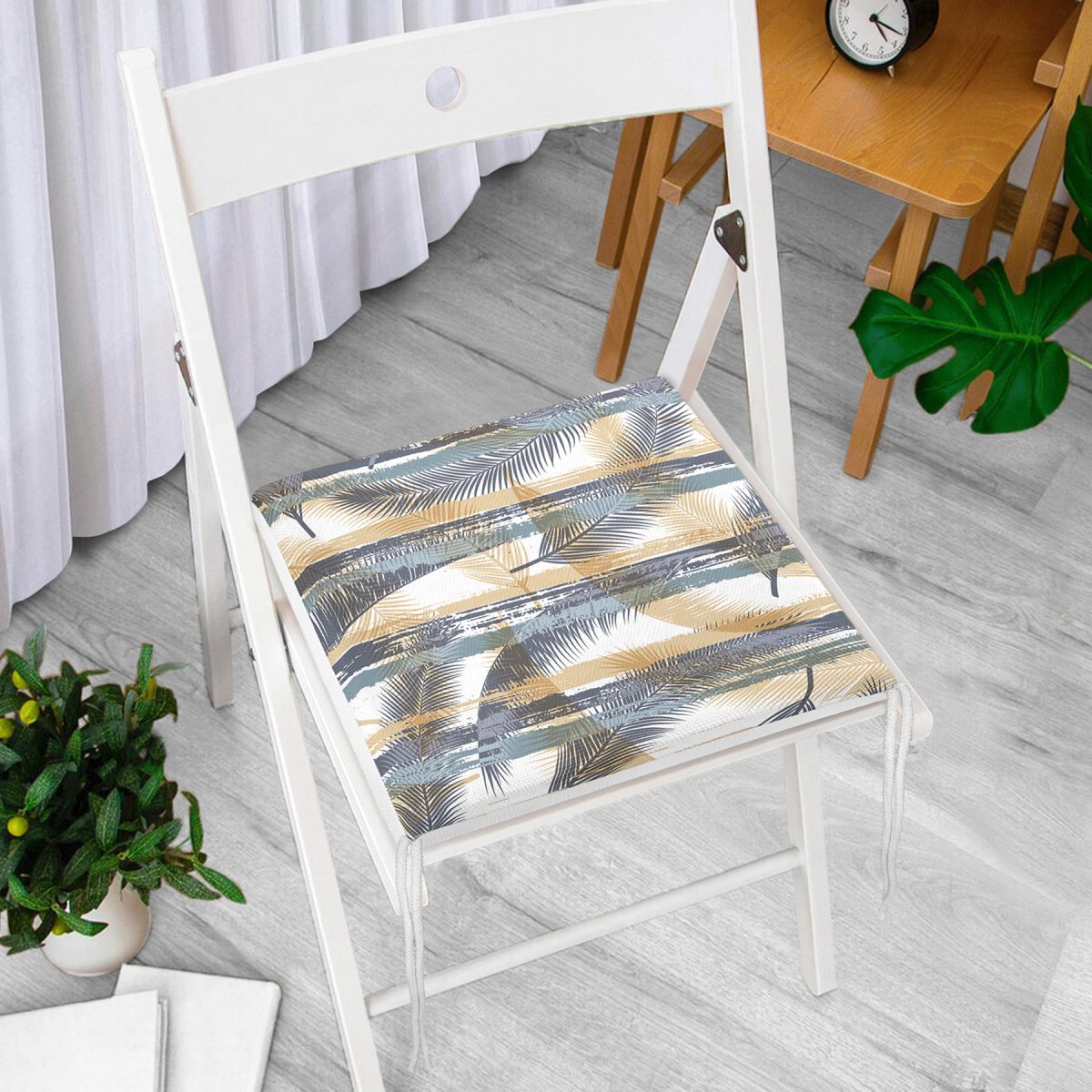Beyaz Zemin Üzerinde Renkli Yaprak Desenli Dijital Baskılı Modern Fermuarlı Sandalye Minderi Realhomes