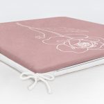 - Frm-8818-Pastel-Zemin-Uzerinde-Beyaz-Cicek-Desenli-Dijital-Baskili-Modern-Fermuarli-Sandalye-Minderi-5 - Realhomes Pastel Zemin Üzerinde Beyaz Çiçek Desenli Dijital Baskılı Modern Fermuarlı Sandalye Minderi Realhomes