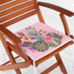 - Frm-8871-Renkli-Zemin-Uzerinde-Kaktus-Desenli-Dijital-Baskili-Modern-Fermuarli-Sandalye-Minderi-1 - Realhomes Renkli Zemin Üzerinde Kaktüs Desenli Dijital Baskılı Modern Fermuarlı Sandalye Minderi Realhomes