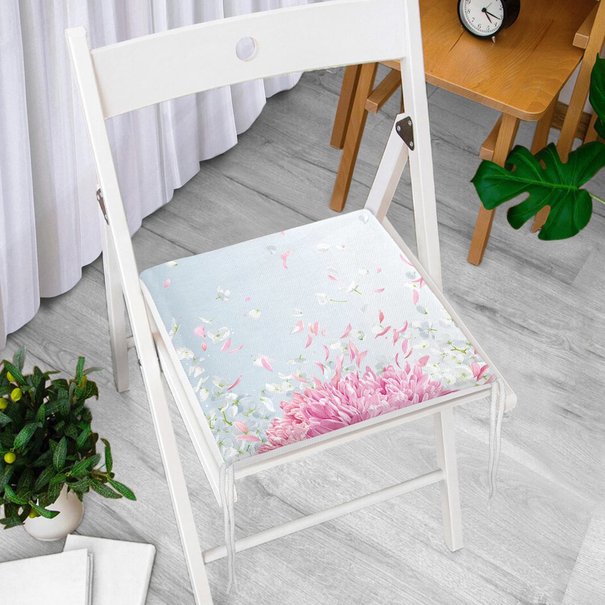 Pastel Zeminli Renkli Ortanca Çiçek Dijital Baskılı Modern Fermuarlı Sandalye Minderi Realhomes