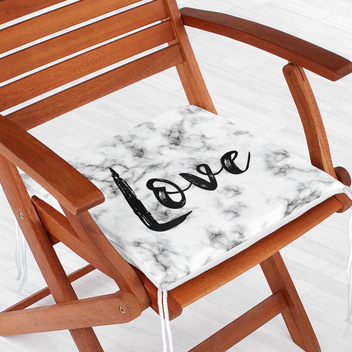 Mermer Zemin Üzerinde Love Yazılı Özel Tasarım Modern Fermuarlı Sandalye Minderi Realhomes