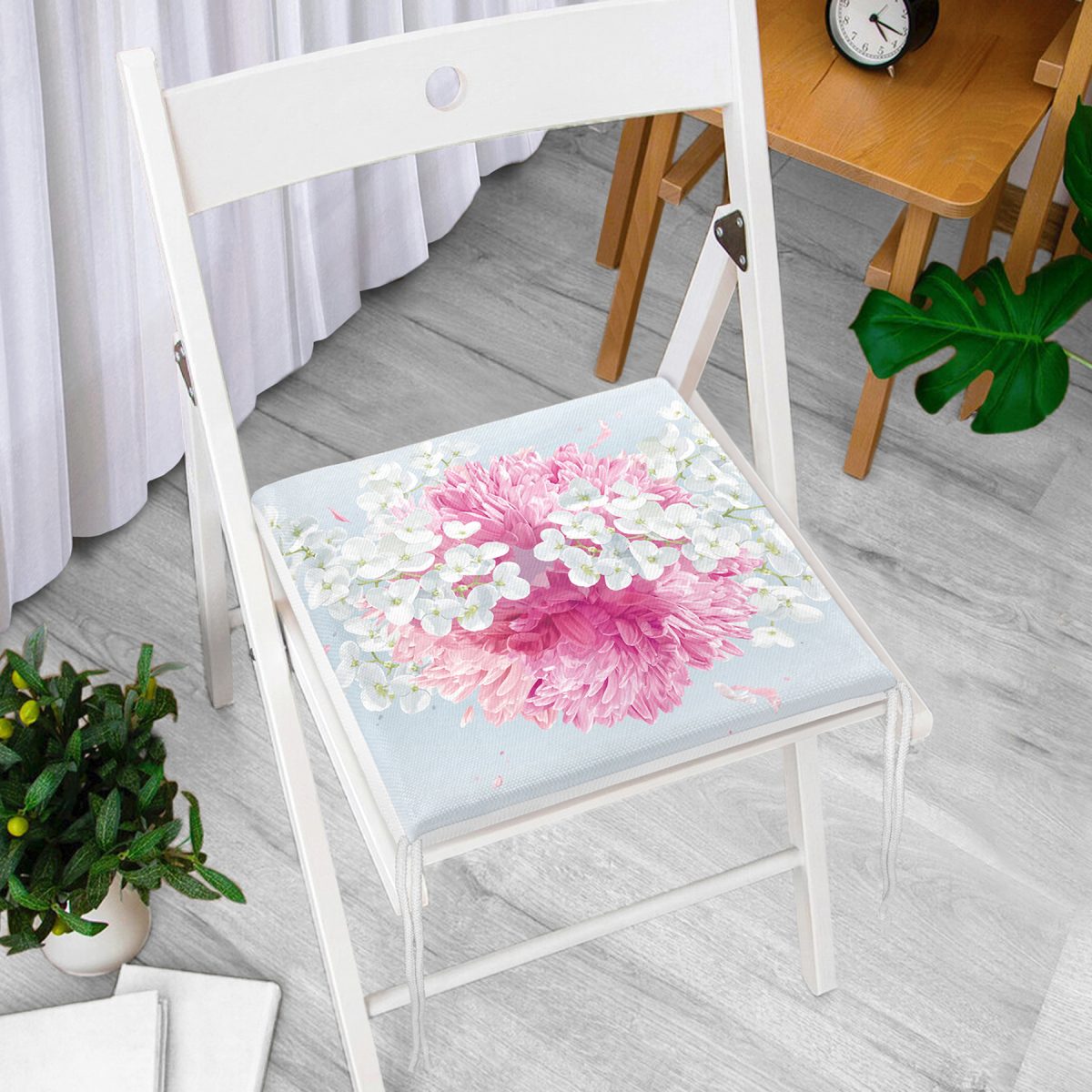 Özel Tasarım Ortanca Çiçeği Motifli Dijital Baskılı Modern Fermuarlı Sandalye Minderi Realhomes