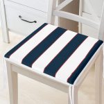 - Frm-Ryl151-Kirmizi-Detayli-Lacivert-Beyaz-Cizgili-Fermuarli-Sandalye-Minderi - Realhomes Kırmızı Detaylı Lacivert Beyaz Çizgili Fermuarlı Sandalye Minderi Realhomes