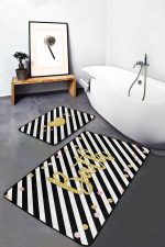 - PaspasTakimi-2li-Set217-Gorsel-1 - Realhomes  Siyah Beyaz Çizgili Gold Detaylı 2'li Kaymaz Tabanlı Banyo & Mutfak Paspas Takımı Realhomes