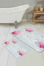 - PaspasTakimi-2li-Set296-Gorsel - Realhomes Mavi Zemin Pembe Ortanca Çiçeği Dijital Baskılı 2'li Kaymaz Tabanlı Banyo & Mutfak Paspas Takımı Realhomes