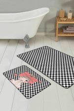 - PaspasTakimi-2li-Set33-Gorsel-2 - Realhomes  Siyah Beyaz Dama Zemin Öpücük Atan Kız 2'li Kaymaz Tabanlı Banyo & Mutfak Paspas Takımı Realhomes