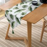 Yeşil Tropik Yapraklar Tasarımlı Dijital Baskılı Modern Püsküllü Şönil Üçgen Runner Realhomes