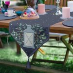 - UcgenRunner-10101-Gorsel - Realhomes Lacivert Zeminli Özel Tasarımlı Dijital Baskılı Dekoratif Püsküllü Şönil Üçgen Runner Realhomes