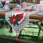 - UcgenRunner-10205-Gorsel - Realhomes  Gri Ekose Zemin & Kırmızı Kuş Tasarımlı  Dijital Baskılı Modern Püsküllü Şönil Üçgen Runner Realhomes