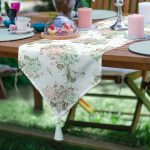 Çiçek Demetleri Özel Tasarım Dijital Baskılı Modern Püsküllü Şönil Üçgen Runner Realhomes