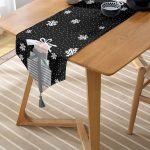 Siyah Kar Taneli Zemin Hediye Paketleri Desenli Dijital Baskılı Modern Püsküllü Şönil Üçgen Runner Realhomes