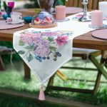 - UcgenRunner-2114-Gorsel - Realhomes  Livense Özel Tasarım Dijital Baskılı Modern Püsküllü Şönil Üçgen Runner Realhomes