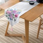 - UcgenRunner-2114-Gorsel-2 - Realhomes  Livense Özel Tasarım Dijital Baskılı Modern Püsküllü Şönil Üçgen Runner Realhomes