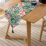 Zigzag Zebra Desenli Dijital Baskılı Püsküllü Şönil Üçgen Runner Realhomes