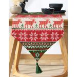 Yılbaşı Geyikleri ve Ağaçlar Baskılı Dekoratif Püsküllü Şönil Üçgen Runner Realhomes