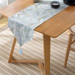 - UcgenRunner-3131-Gorsel-2 - Realhomes Realhomes Altın Çizgili Mavi Zeminli Dijital Baskılı Özel Tasarım Püsküllü Şönil Üçgen Runner Realhomes