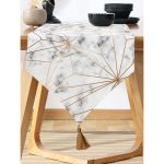 - UcgenRunner-3224-Gorsel-1 - Realhomes Mermer Zeminde Altın Geometrik Şekiller Özel Tasarımlı Püsküllü Şönil Üçgen Runner Realhomes