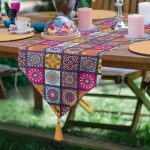 - UcgenRunner-3316-Gorsel - Realhomes  Realhomes Kareli Etnik Desenli Özel Tasarım Püsküllü Şönil Üçgen Runner Realhomes