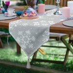 - UcgenRunner-3563-Gorsel - Realhomes  Realhomes Gri Zeminli Kar Taneleri Temalı Modern Tasarım Dekoratif Özel Tasarım Püsküllü Şönil Üçgen Runner Realhomes