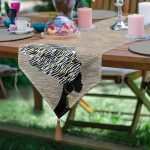 Vizon Zeminde Zenci Kadın Tasarımlı Modern Püsküllü Şönil Üçgen Runner Realhomes