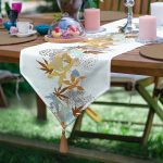 Beyaz Zeminde Mavi Ve Turuncu Yaprak Desenli Püsküllü Şönil Üçgen Runner Realhomes