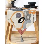 - UcgenRunner-7064-Gorsel-1 - Realhomes Realhomes Sanatsal Motifli Çiçek Detaylı Dijital Baskılı Özel Tasarım Püsküllü Şönil Üçgen Runner Realhomes