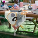 - UcgenRunner-7064-Gorsel - Realhomes Realhomes Sanatsal Motifli Çiçek Detaylı Dijital Baskılı Özel Tasarım Püsküllü Şönil Üçgen Runner Realhomes