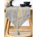 - UcgenRunner-7193-Gorsel-1 - Realhomes  Realhomes Antrasit Zemin Üzerinde Gold Detaylı Çizim Desenli Dijital Baskılı Özel Tasarım Püsküllü Şönil Üçgen Runner Realhomes