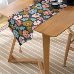 - UcgenRunner-7255-Gorsel-2 - Realhomes Realhomes Siyah Zemin Üzerinde Rengarenk Çiçek Desenli Dijital Baskılı Özel Tasarım Püsküllü Şönil Üçgen Runner Realhomes