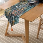 Realhomes Siyah Zemin Üzerinde Yaprak Desenli Dijital Baskılı Özel Tasarım Püsküllü Şönil Üçgen Runner Realhomes