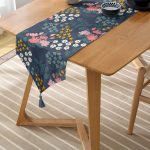 Realhomes Rengarenk Zeminde Onedraw Çizimli Çiçek Desenli Dijital Baskılı Özel Tasarım Püsküllü Şönil Üçgen Runner Realhomes