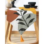 - UcgenRunner-7519-Gorsel-1 - Realhomes  Realhomes Renkli Zeminli Onedraw Çizimli Yaprak Desenli Dijital Baskılı Özel Tasarım Püsküllü Şönil Üçgen Runner Realhomes