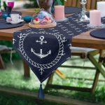 Realhomes Renkli Zemin Üzerinde Modern Çapa Desenli Dijital Baskılı Özel Tasarım Püsküllü Şönil Üçgen Runner Realhomes