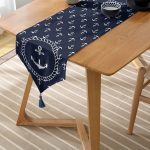 Realhomes Renkli Zemin Üzerinde Modern Çapa Desenli Dijital Baskılı Özel Tasarım Püsküllü Şönil Üçgen Runner Realhomes