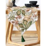 Realhomes Beyaz Zemin Üzerinde Sonbahar Yaprak Desenli Dijital Baskılı Özel Tasarım Püsküllü Şönil Üçgen Runner Realhomes