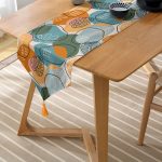 Realhomes Renkli Zemin Üzerinde Onedraw Çizimli Yaprak Desenli Dijital Baskılı Özel Tasarım Püsküllü Şönil Üçgen Runner Realhomes