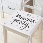 - httpsrealarge.comserdarMinderFermuarli-KareFrm-2113-Gorsel12-Gorsel - Realhomes  RealHomes Özel Tasarım Fermuarlı Sandalye Minderi Realhomes