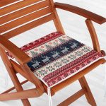 - httpsrealarge.comserdarMinderFermuarli-KareFrm-3022-Gorsel12-Gorsel-1 - Realhomes Yılbaşı Geyikleri Motifli Dijital Baskılı Fermuarlı Sandalye Minderi Realhomes