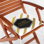 - httpsrealarge.comserdarMinderFermuarli-KareFrm-3065-Gorsel12-Gorsel-1 - Realhomes Altın Şeritli Merry Christmas Desenli Dekoratif Fermuarlı Sandalye Minderi Realhomes