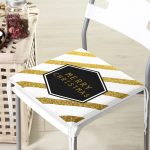 - httpsrealarge.comserdarMinderFermuarli-KareFrm-3065-Gorsel12-Gorsel - Realhomes Altın Şeritli Merry Christmas Desenli Dekoratif Fermuarlı Sandalye Minderi Realhomes