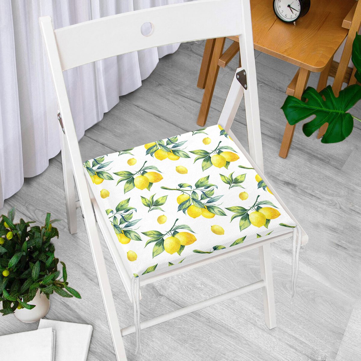 Beyaz Zeminde Limon Desenli 3D Dekoratif Fermuarlı Sandalye Minderi Realhomes