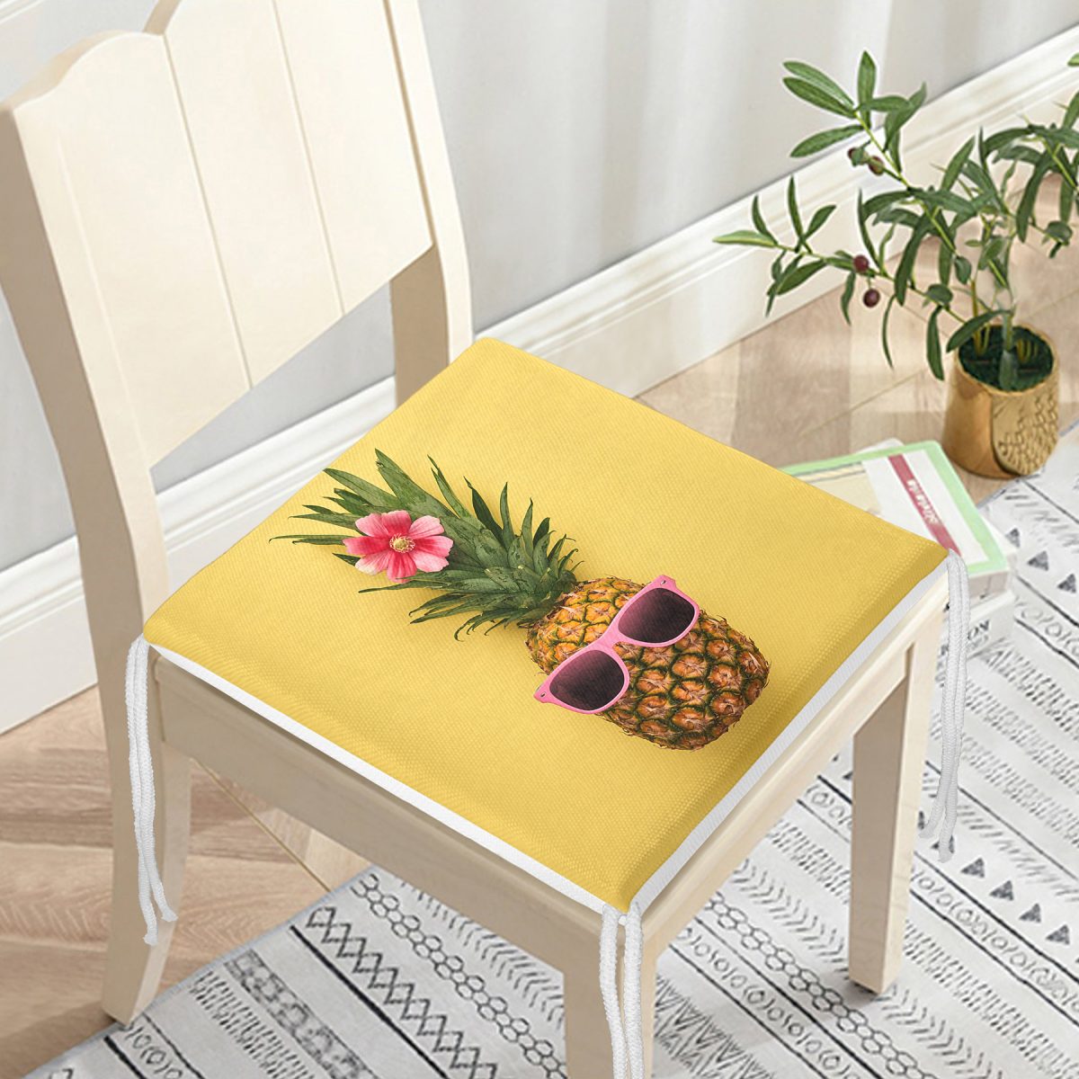 Sarı Zeminli 3D Ananas Modern Tasarımlı Fermuarlı Sandalye Minderi Realhomes