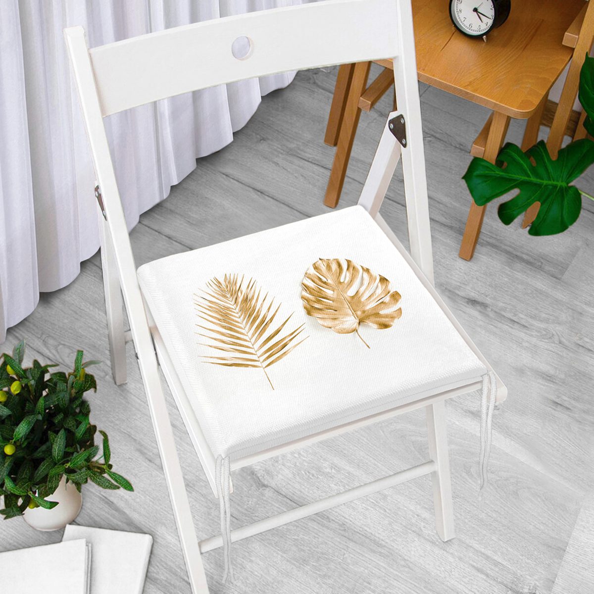 3D Altın Görünümlü Palmiye Yaprakları Modern Fermuarlı Sandalye Minderi Realhomes