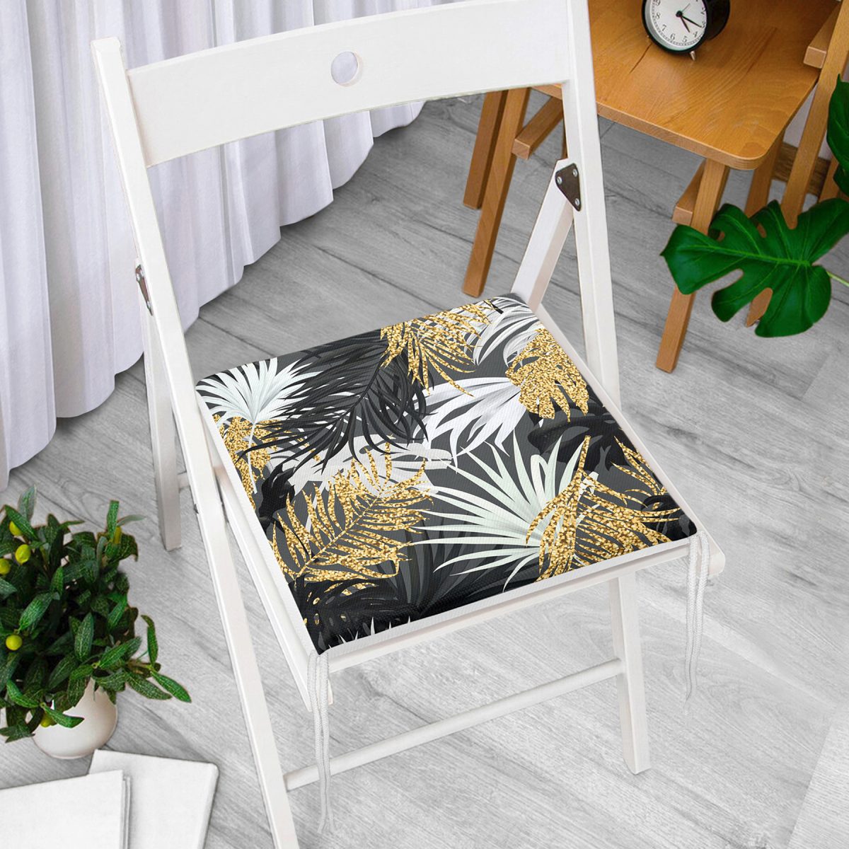Siyah Zeminde Palmiye Yaprakları Özel Tasarım Fermuarlı Sandalye Minderi Realhomes