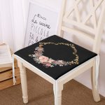 Siyah Zeminde Otantik Çiçekler Özel Tasarım Fermuarlı Sandalye Minderi Realhomes