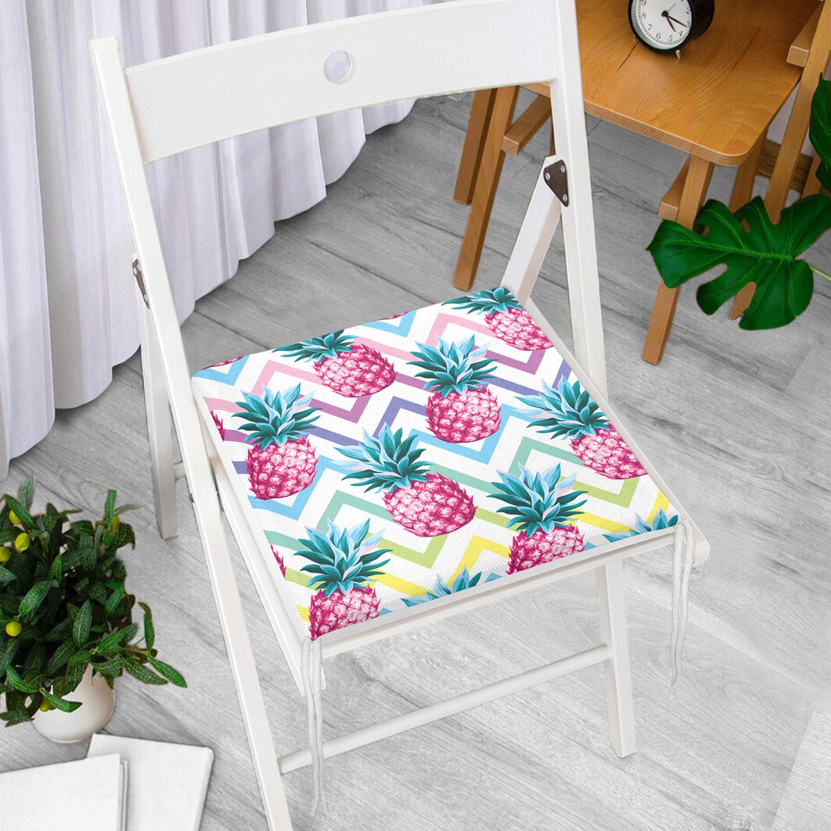 Renkli Zigzag Desenli Ananaslar Modern Tasarımlı Fermuarlı Sandalye Minderi Realhomes